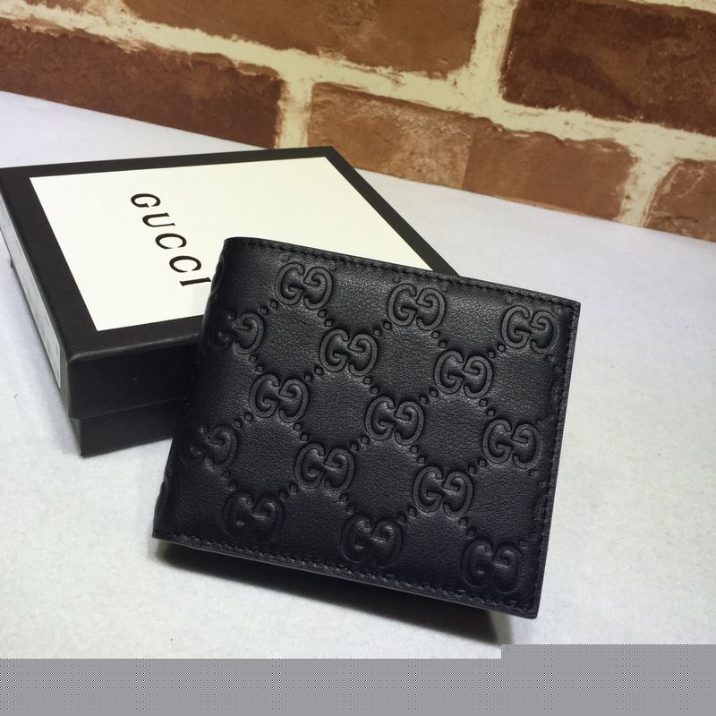 G*u*i wallets & purse